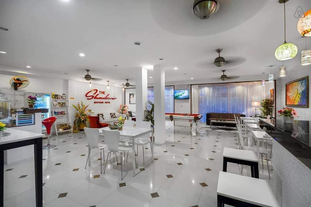 The Shades Hotel 50 Meter Beach Front Patong ภายนอก รูปภาพ